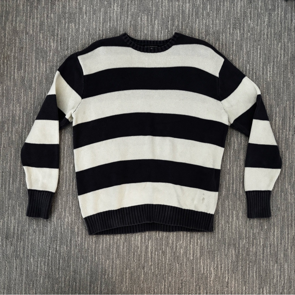 Navy and White Brandy Melville Sweater | onesize